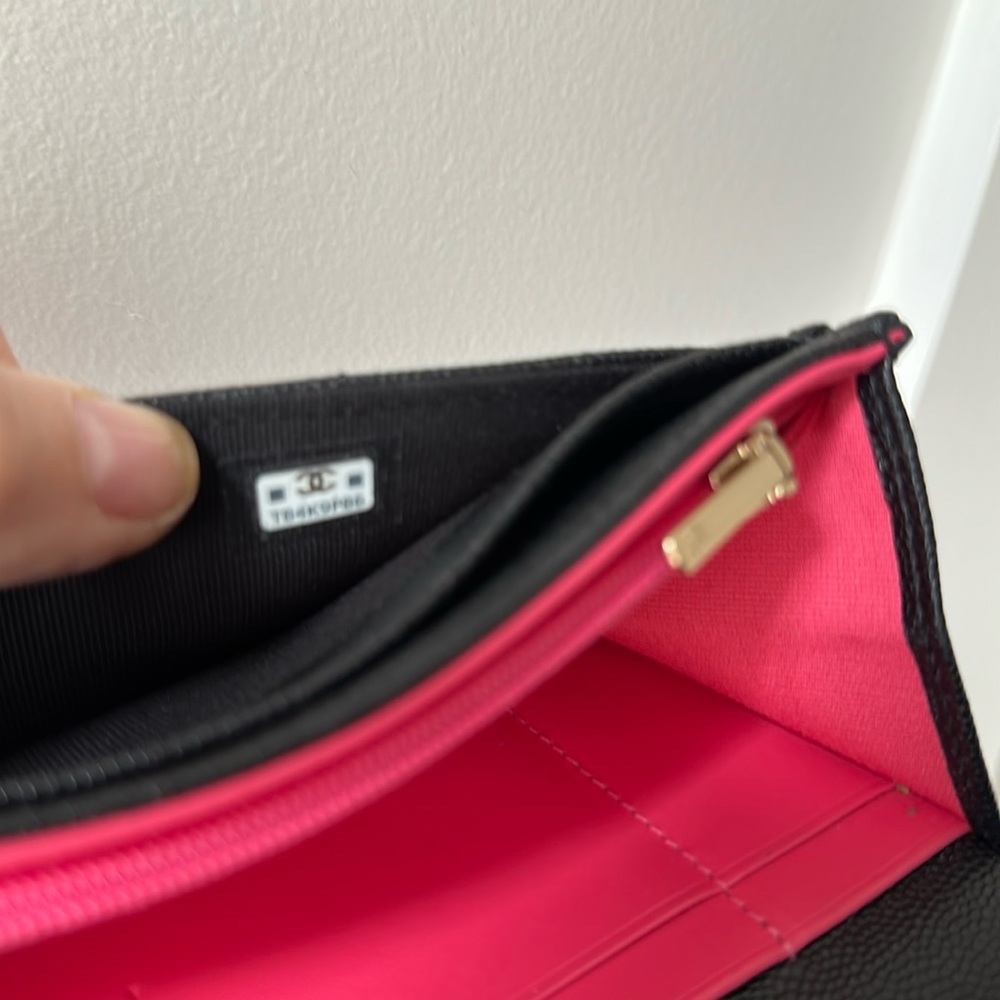 Chanel Black Quilted Wallet - Picture 14 of 17